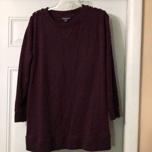 Sweatshirt with sleeve accents